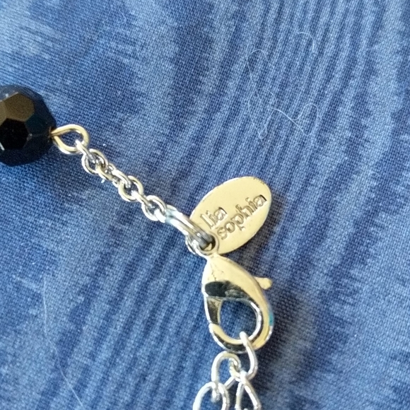 Lia Sophia long Necklace with shell picked. - Picture 3 of 3